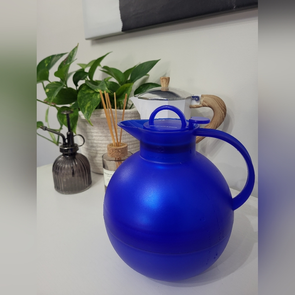 MCM Alfi Mod Vintage Coffee/Tea Server in cobalt blue Very Good Conditon